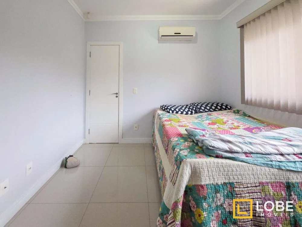 Casa, 3 quartos, 221 m² - Foto 13
