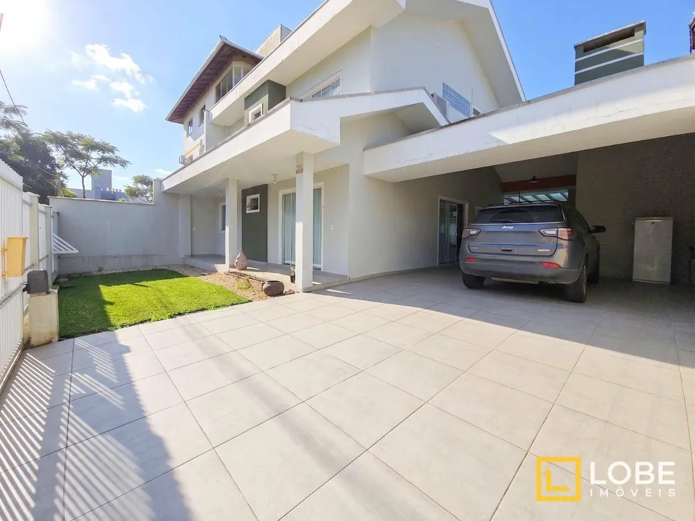 Casa, 3 quartos, 221 m² - Foto 2