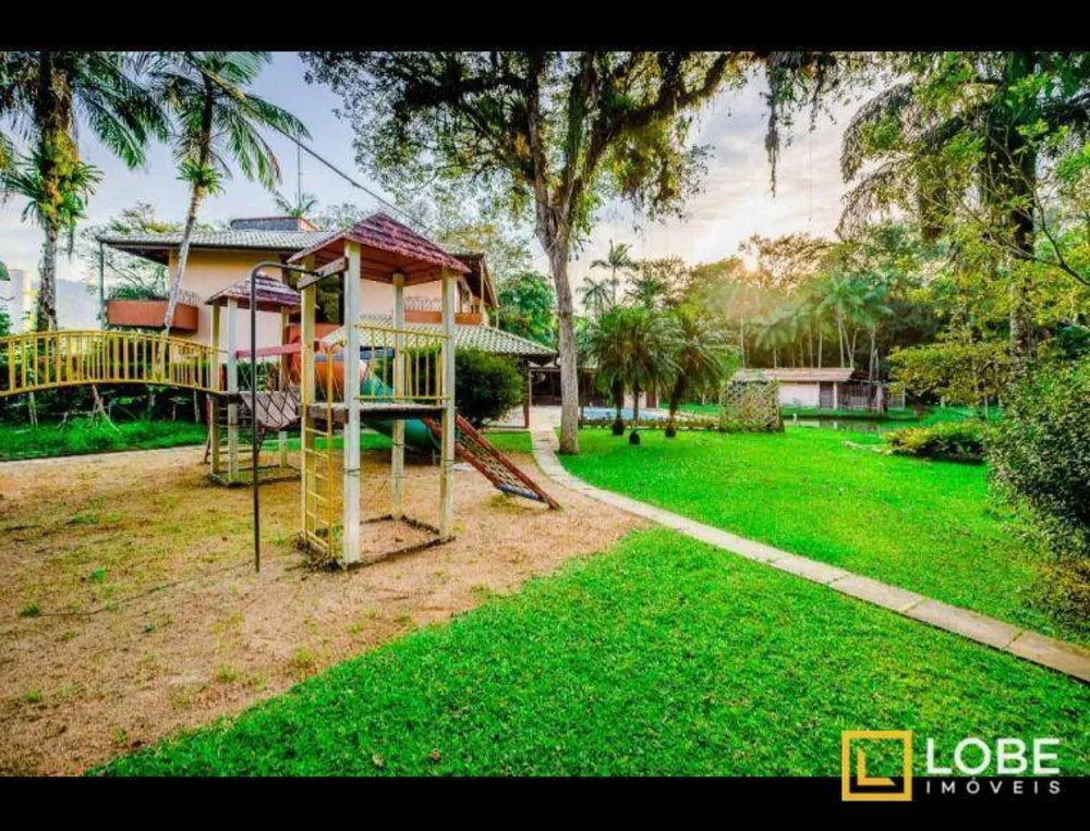 Casa, 4 quartos, 425 m² - Foto 1