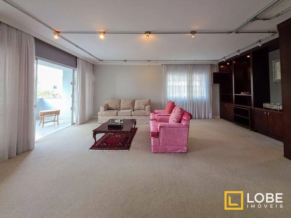 Apartamento, 3 quartos, 236 m² - Foto 2