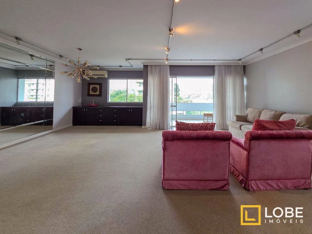 Apartamento, 3 quartos, 236 m² - Foto 1