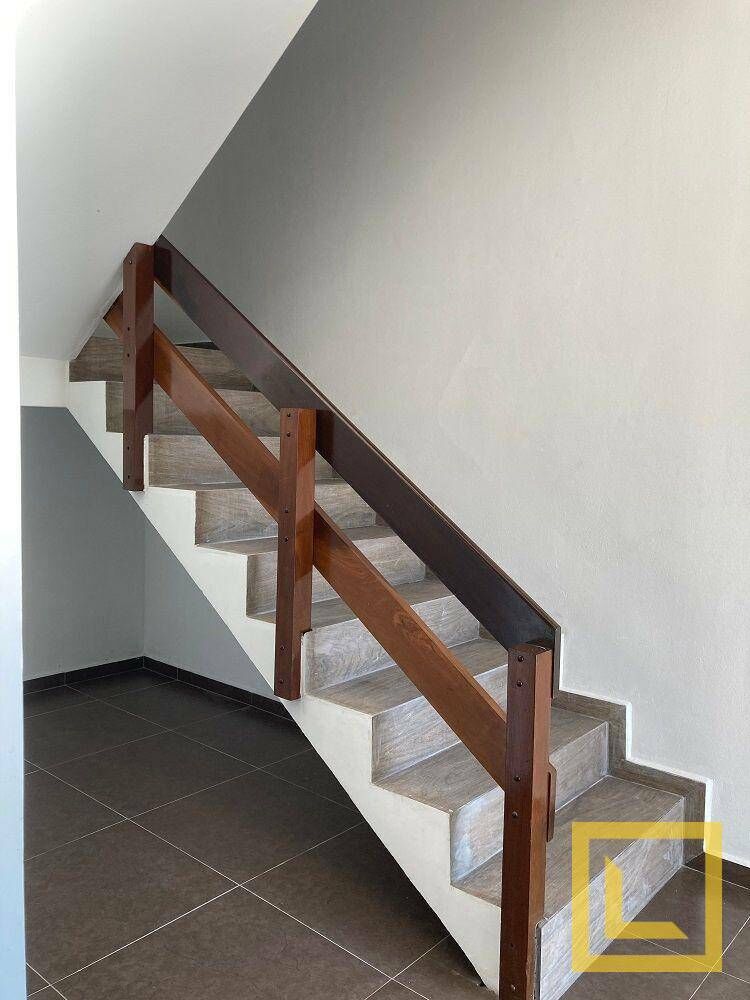 Casa à venda com 3 quartos, 364m² - Foto 10