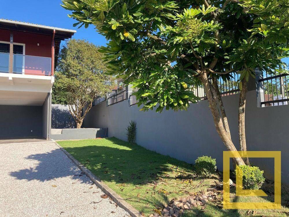 Casa à venda com 3 quartos, 364m² - Foto 2