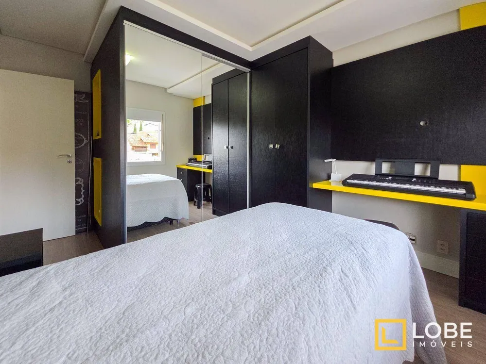 Casa, 3 quartos, 270 m² - Foto 14