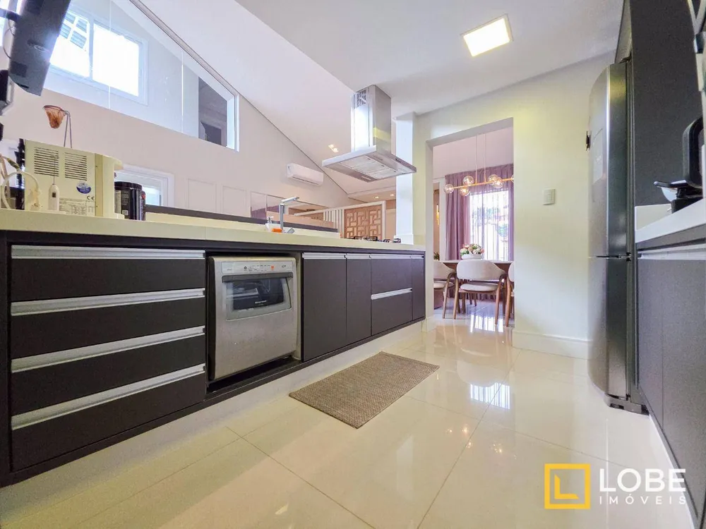 Casa, 3 quartos, 270 m² - Foto 9