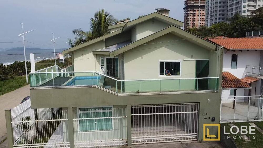 Casa, 4 quartos, 340 m² - Foto 1