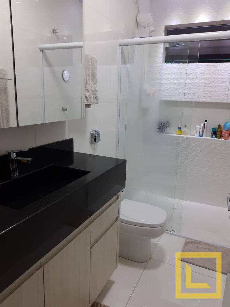Casa, 3 quartos, 354 m² - Foto 1