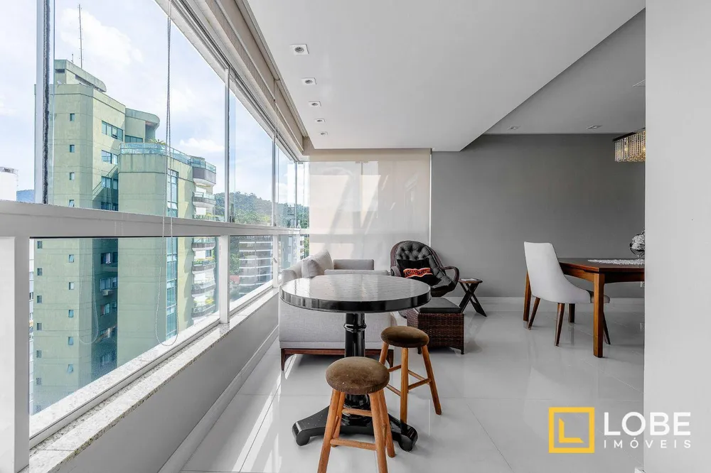 Cobertura, 3 quartos, 238 m² - Foto 2