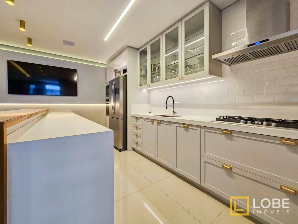 Apartamento, 3 quartos, 122 m² - Foto 2