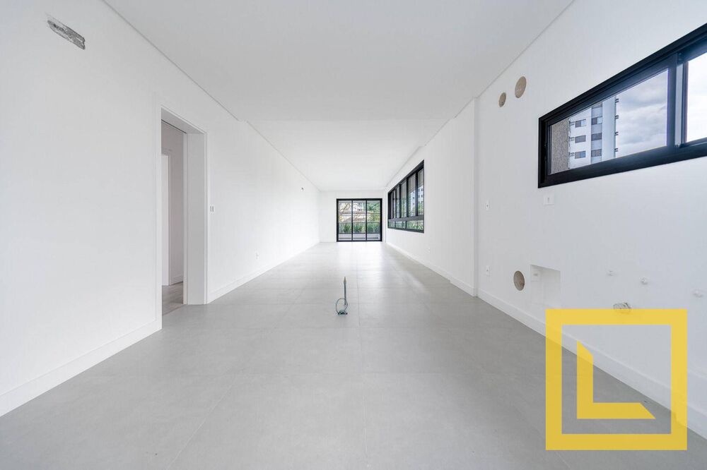 Apartamento, 4 quartos, 218 m² - Foto 1