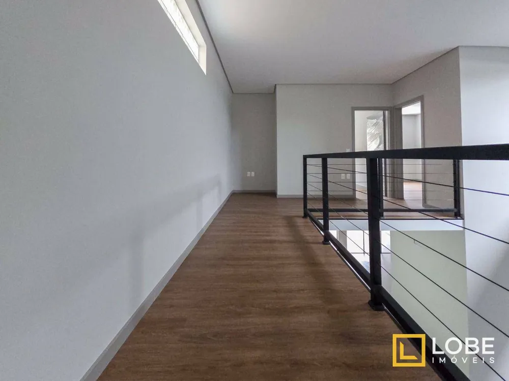 Casa, 3 quartos, 196 m² - Foto 2