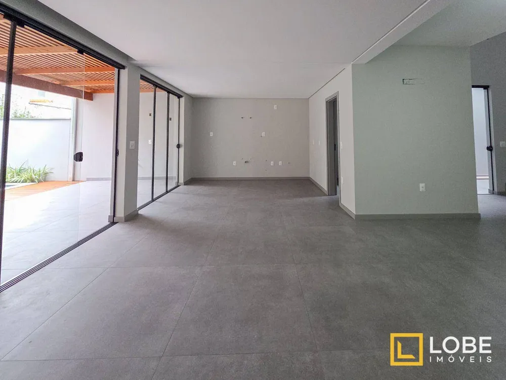 Casa, 3 quartos, 196 m² - Foto 10