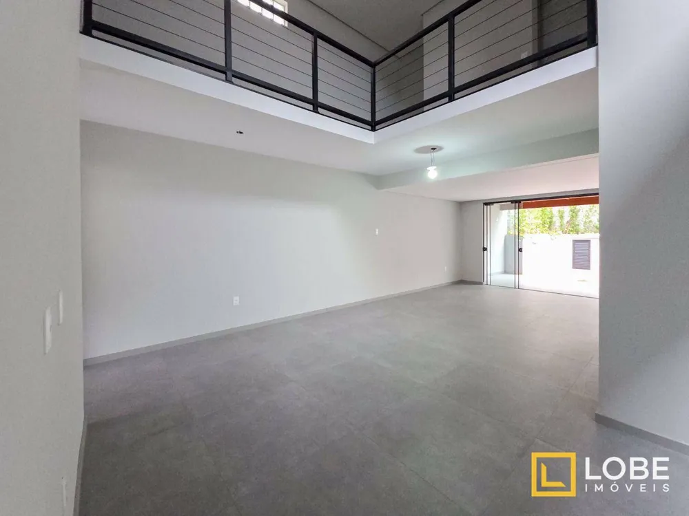 Casa, 3 quartos, 196 m² - Foto 4
