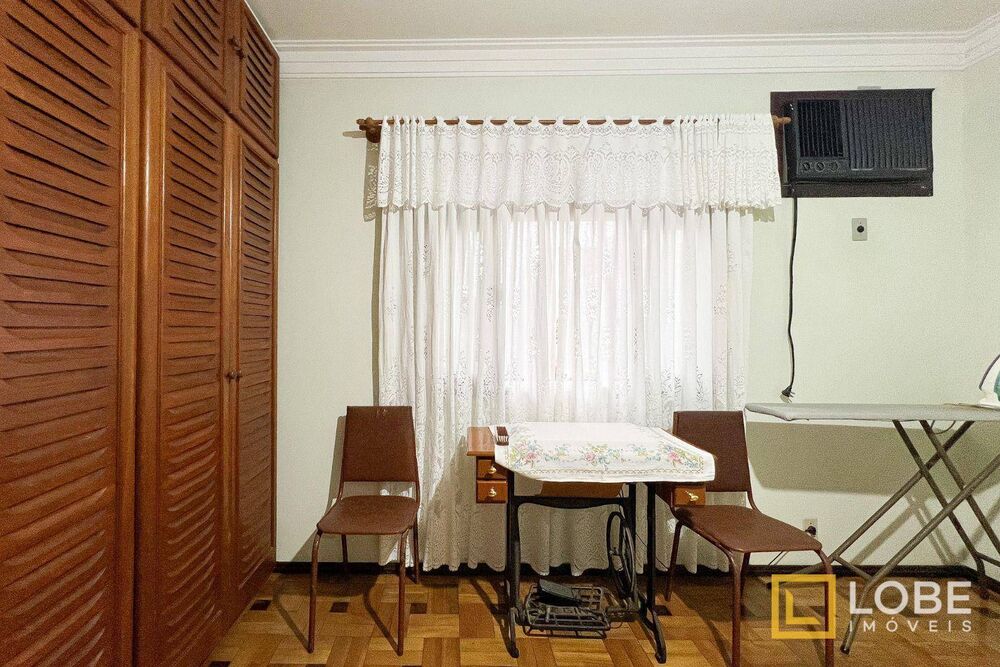 Casa, 4 quartos, 319 m² - Foto 9