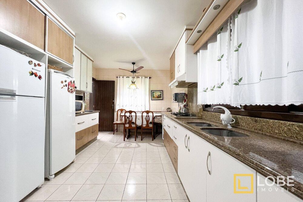 Casa, 4 quartos, 319 m² - Foto 27