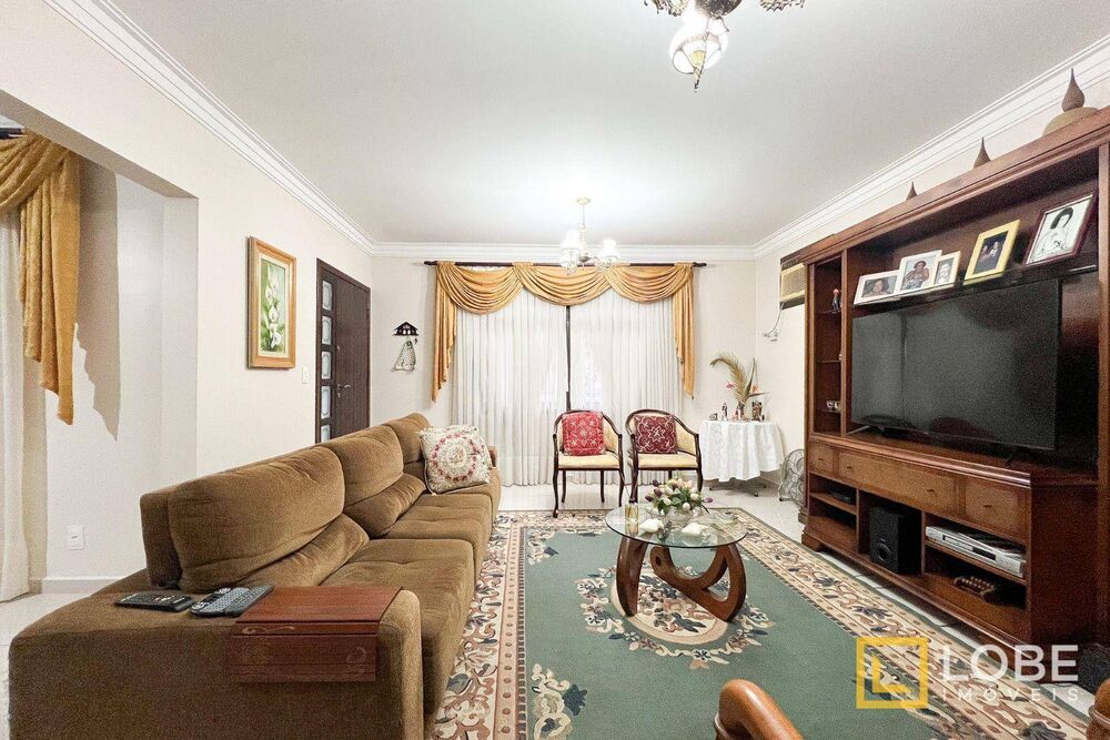 Casa, 4 quartos, 319 m² - Foto 3