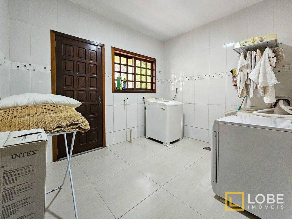 Casa à venda com 3 quartos, 280m² - Foto 20