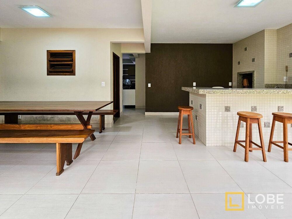 Casa à venda com 3 quartos, 280m² - Foto 13