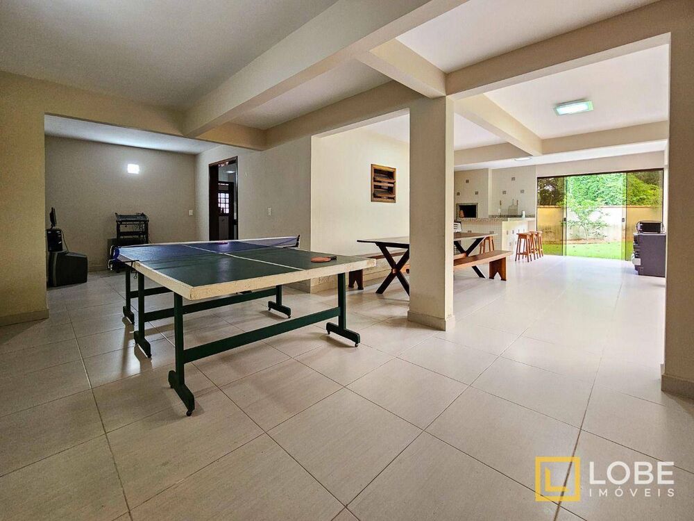 Casa à venda com 3 quartos, 280m² - Foto 14