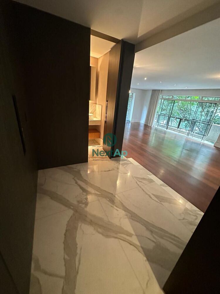 Apartamento, 3 quartos, 245 m² - Foto 2