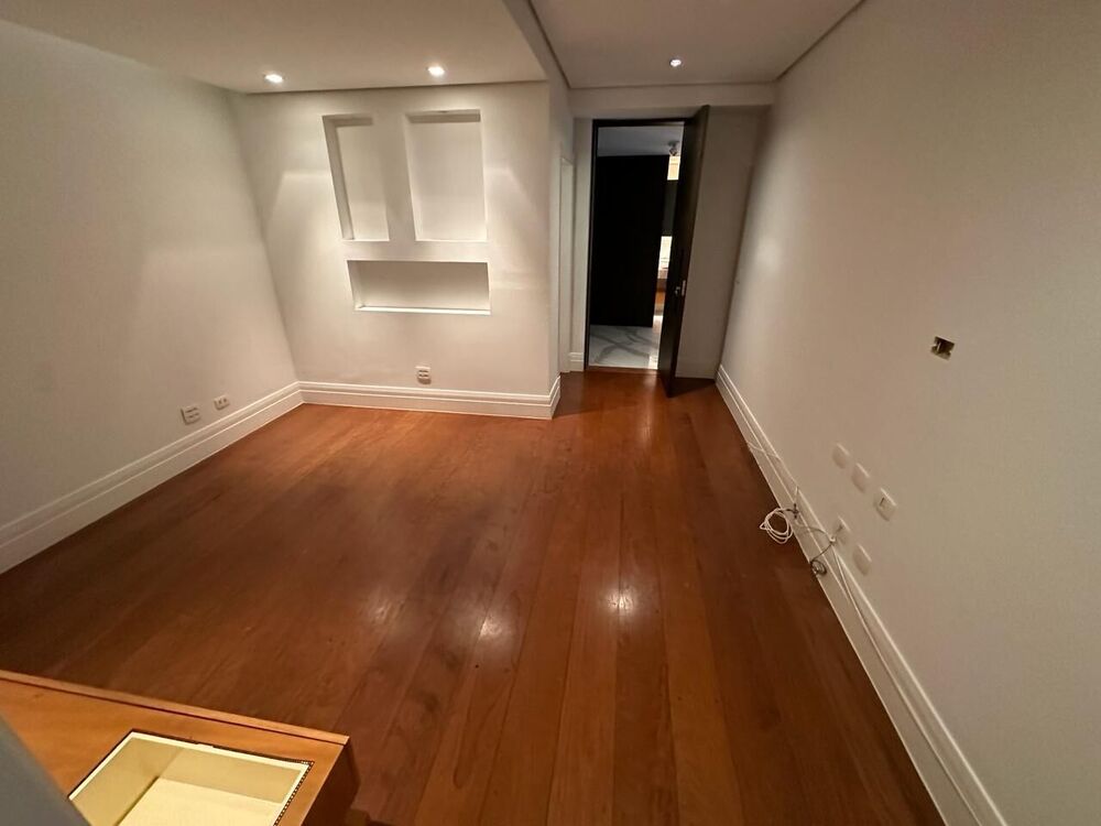 Apartamento, 3 quartos, 245 m² - Foto 11