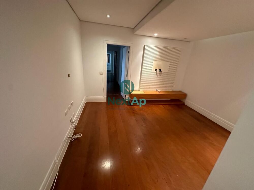 Apartamento, 3 quartos, 245 m² - Foto 10
