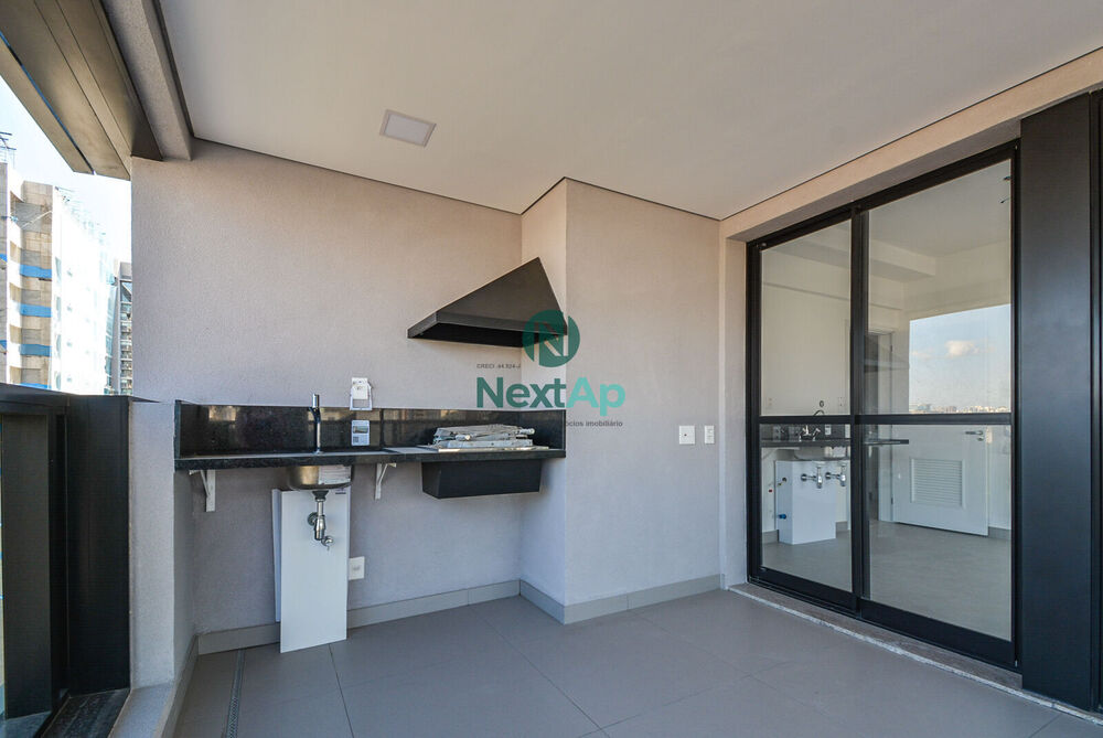 Apartamento à venda com 3 quartos, 145m² - Foto 3
