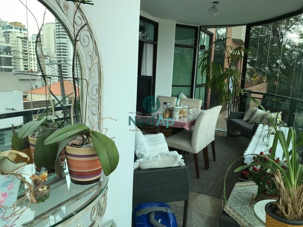 Apartamento, 3 quartos, 230 m² - Foto 2
