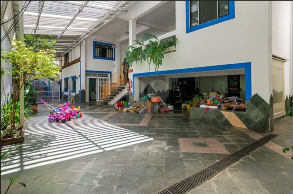 Casa, 8 quartos, 588 m² - Foto 1