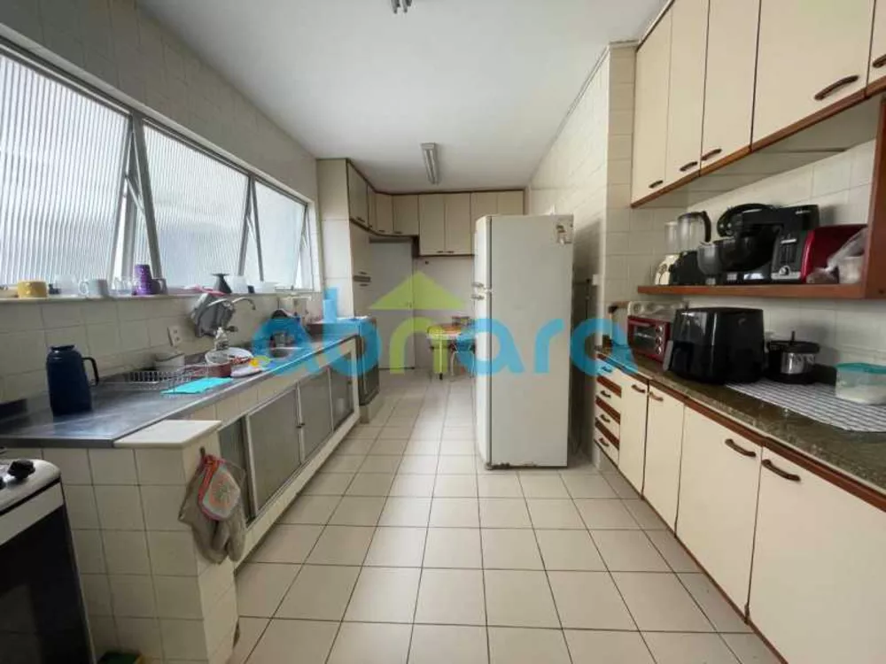 Apartamento, 3 quartos, 200 m² - Foto 1