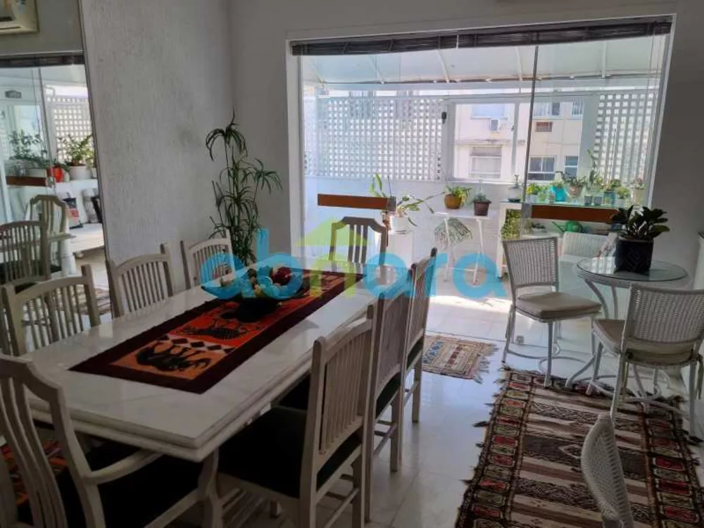 Cobertura, 3 quartos, 210 m² - Foto 2