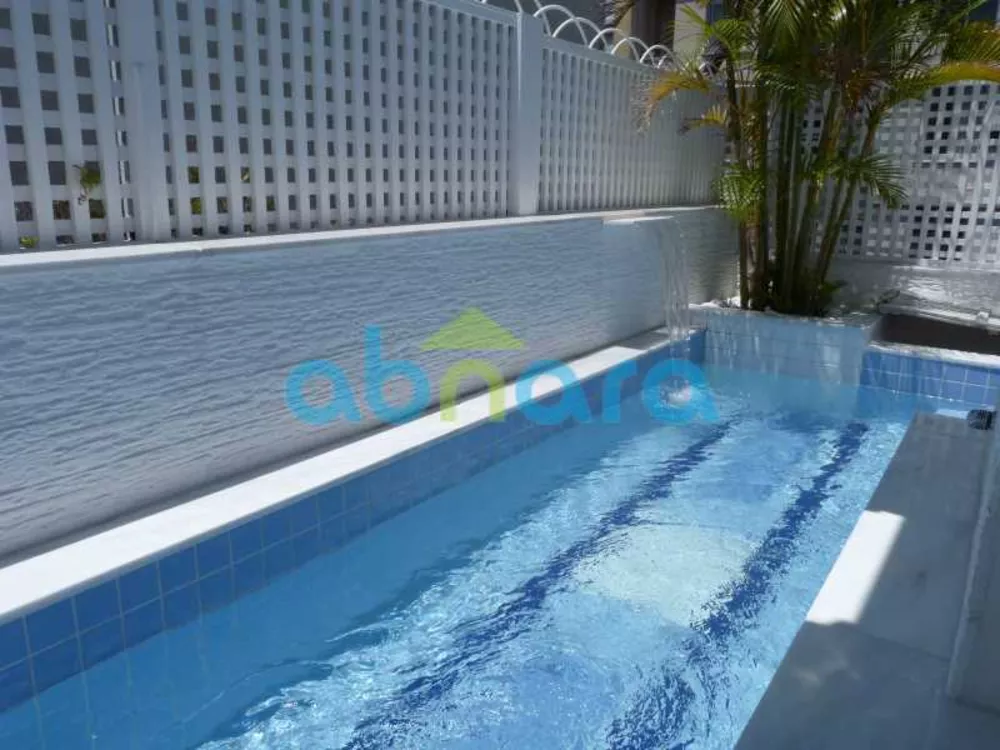 Cobertura, 3 quartos, 210 m² - Foto 1