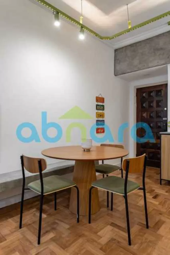 Apartamento à venda com 2 quartos, 70m² - Foto 7