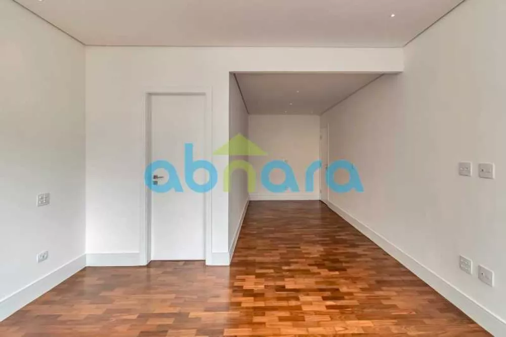Apartamento, 3 quartos, 214 m² - Foto 2