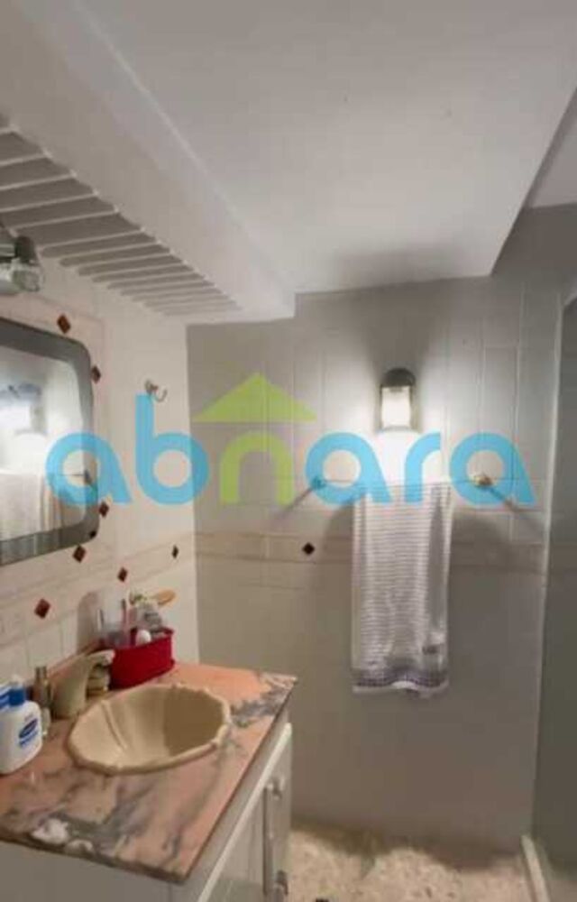 Apartamento à venda com 4 quartos, 210m² - Foto 9