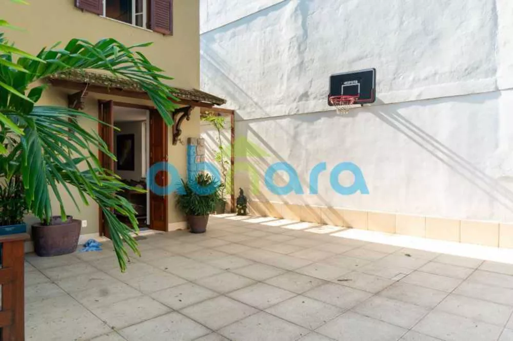 Casa, 6 quartos, 258 m² - Foto 19
