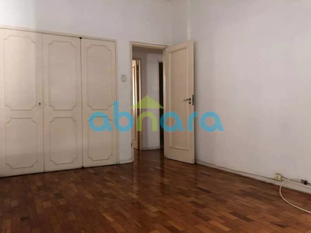 Apartamento à venda com 3 quartos, 123m² - Foto 4