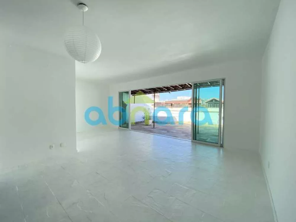 Cobertura, 3 quartos, 220 m² - Foto 1