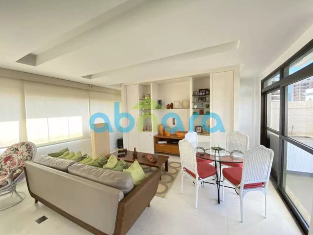 Cobertura à venda com 4 quartos, 440m² - Foto 1