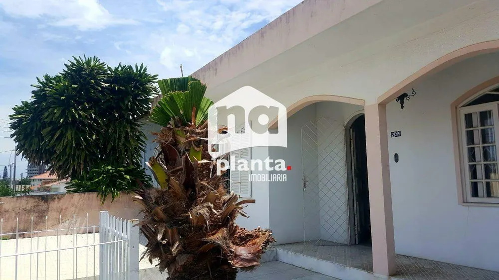 Casa, 6 quartos, 320 m² - Foto 1