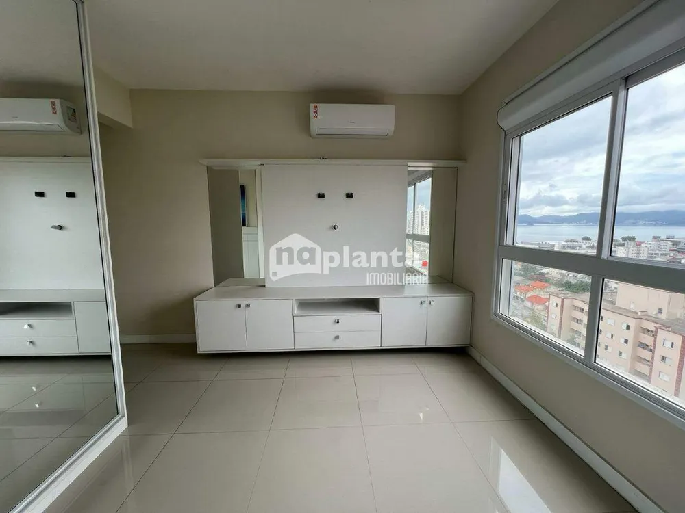 Apartamento, 3 quartos, 100 m² - Foto 1