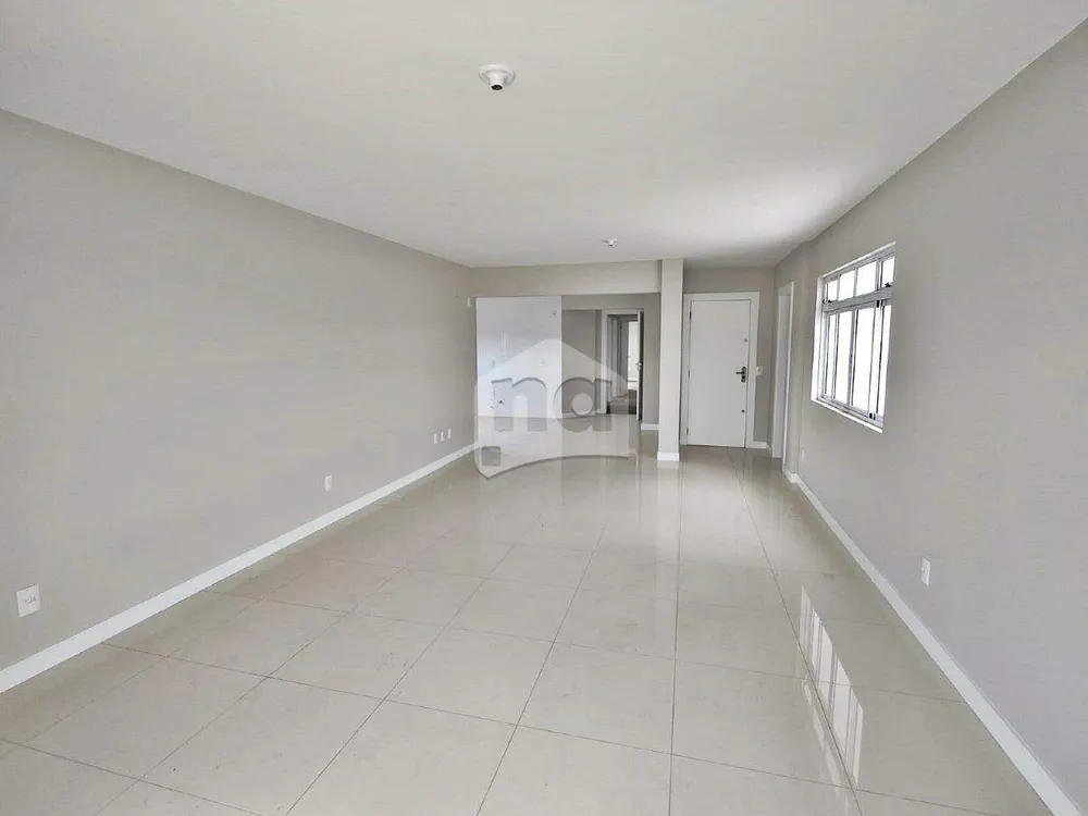 Cobertura, 3 quartos, 251 m² - Foto 4
