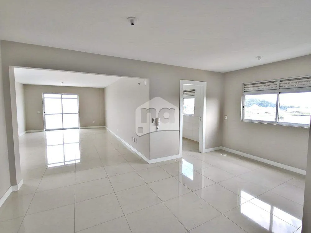Cobertura, 3 quartos, 251 m² - Foto 1