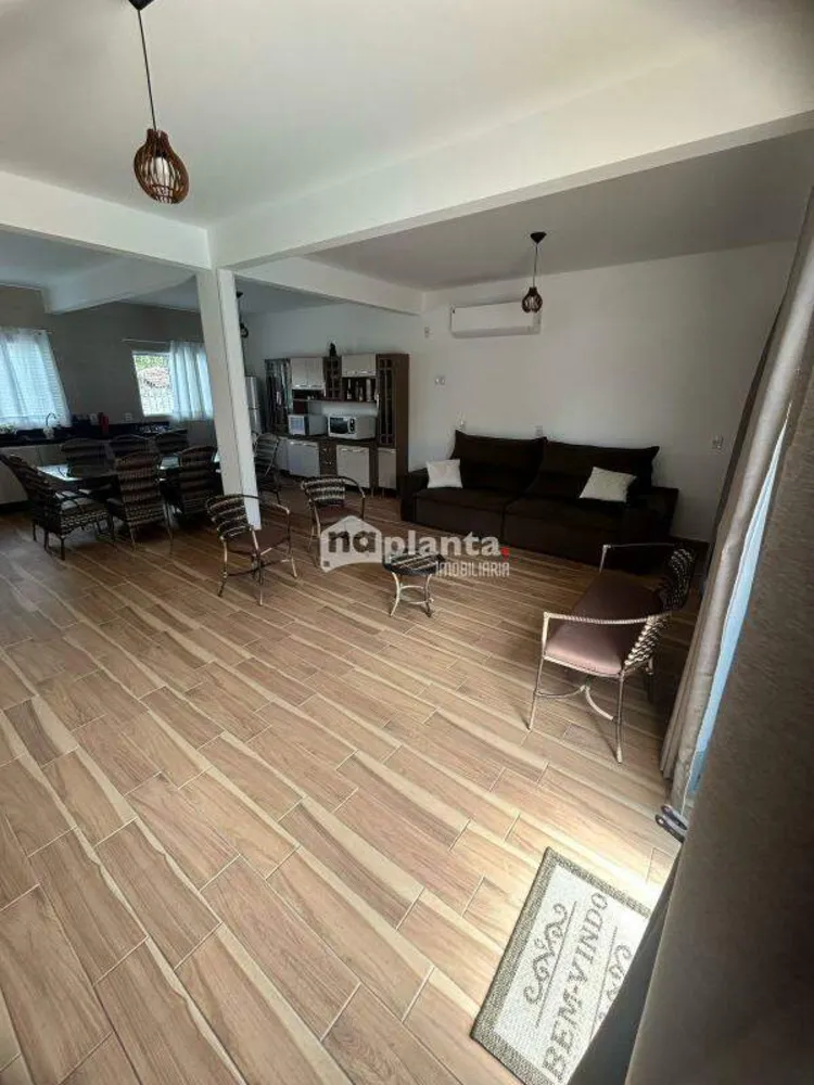 Casa, 3 quartos, 200 m² - Foto 11