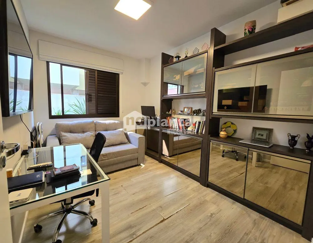 Apartamento, 3 quartos, 211 m² - Foto 5