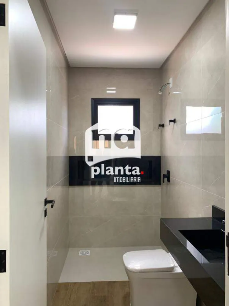 Casa, 3 quartos, 202 m² - Foto 1