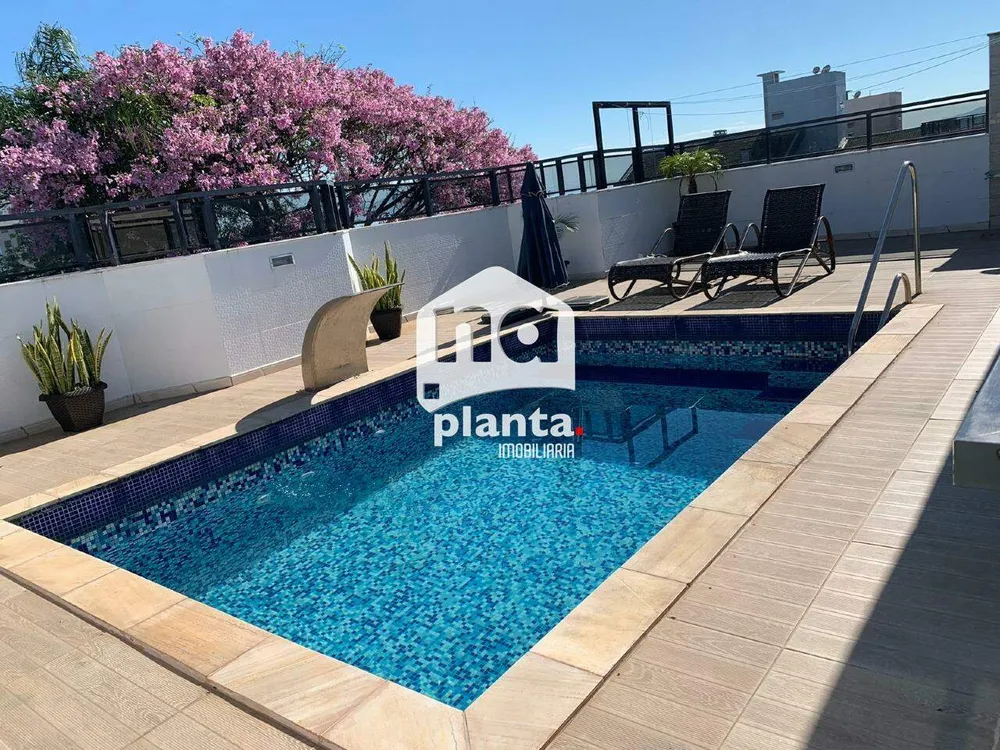 Cobertura, 3 quartos, 245 m² - Foto 1