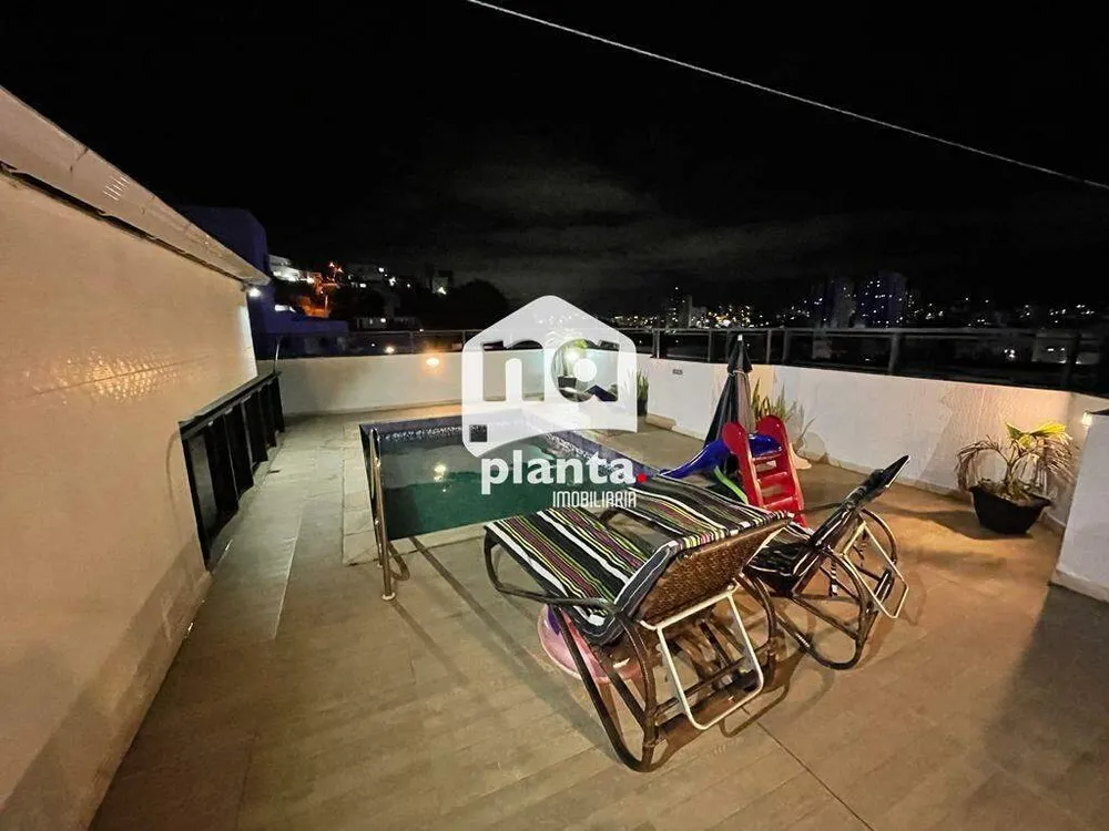 Cobertura, 3 quartos, 245 m² - Foto 4