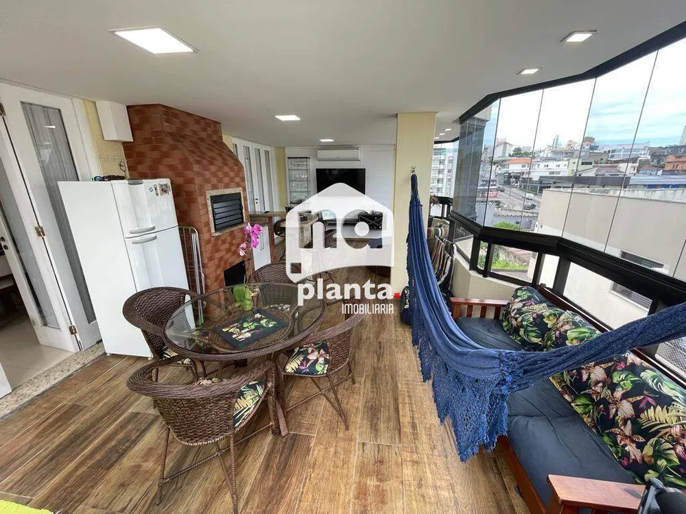 Cobertura, 3 quartos, 245 m² - Foto 3