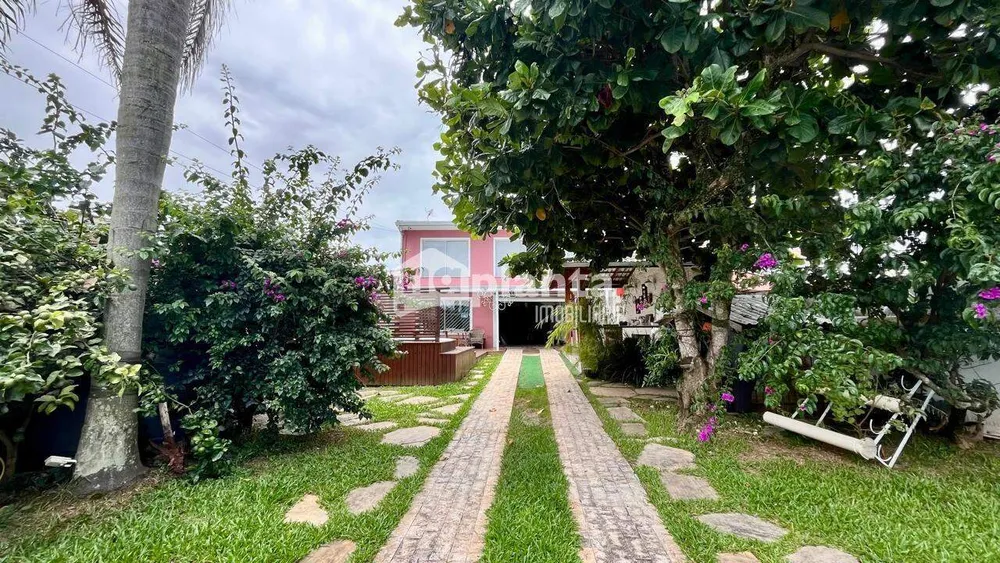 Casa, 3 quartos, 197 m² - Foto 2